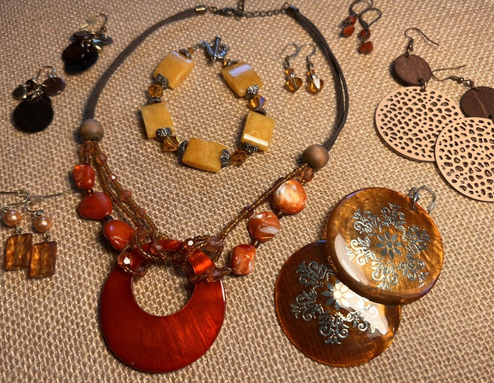 Rust Amber Coral Umber Orange Brown Lot of Fashion Jewelry--8 Pieces